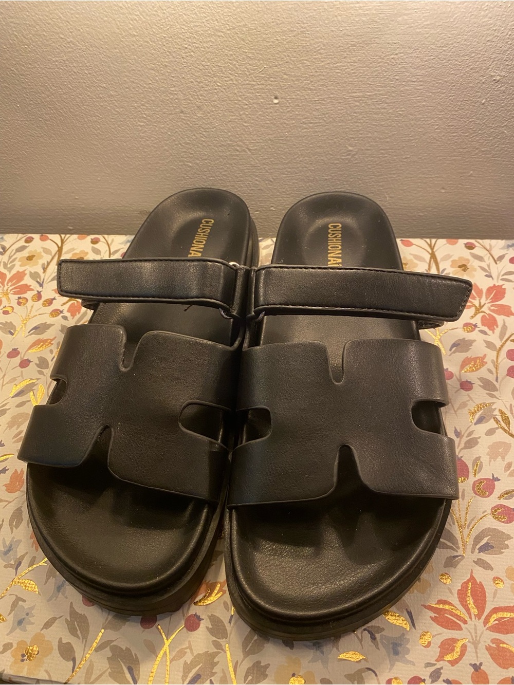 Women’s cushionaire sandals